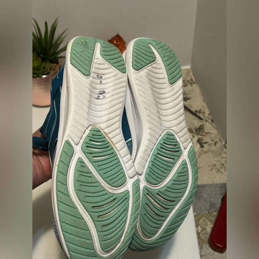 New Balance Teal and Navy Sneakers